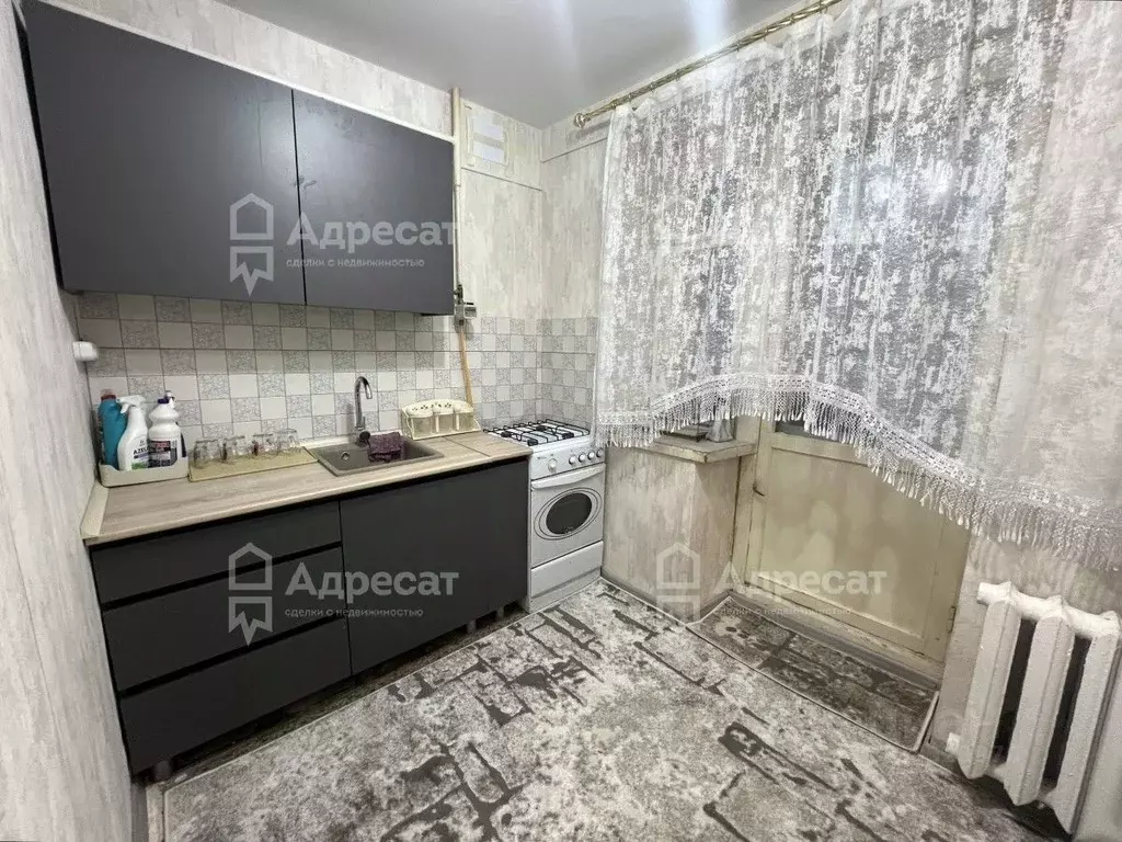 3-к кв. Волгоградская область, Волгоград ул. Николая Отрады, 1А (65.0 ... - Фото 1