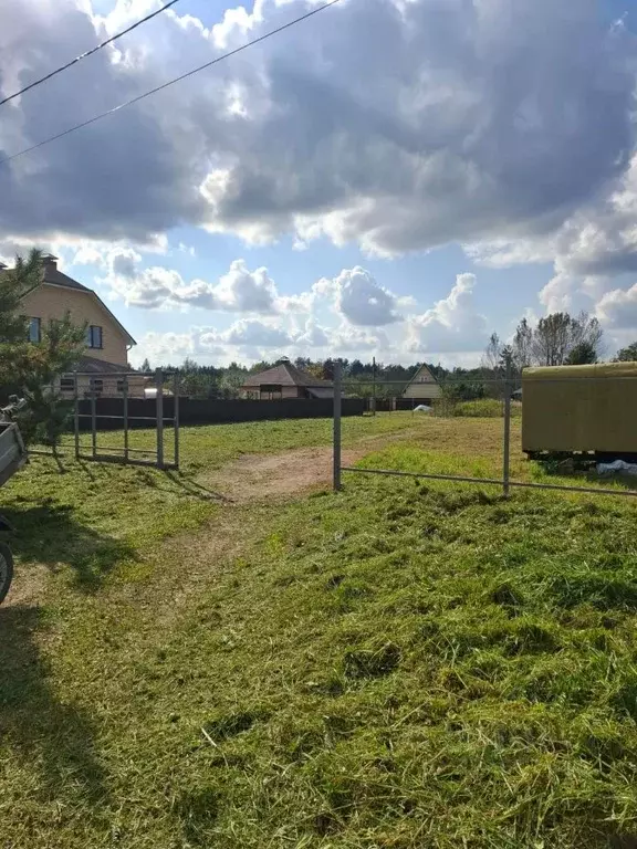 Участок в Псковская область, Псковский район, Ядровская волость, д. ... - Фото 1