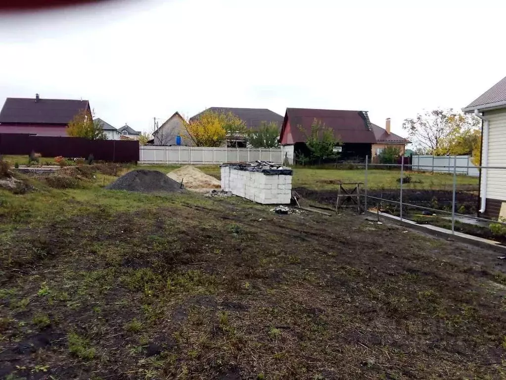 Участок в Белгородская область, Старый Оскол Сосенки мкр,  (7.5 сот.) - Фото 1