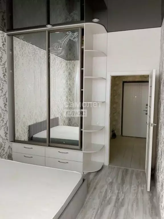 1-к кв. Тюменская область, Тюмень ул. Павла Никольского, 4 (42.0 м) - Фото 0