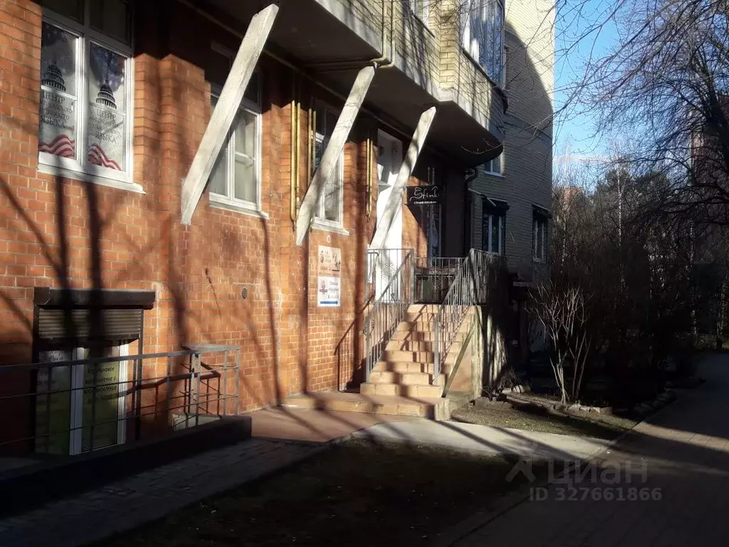 Офис в Калининградская область, Калининград Земельная ул., 12 (42 м) - Фото 2