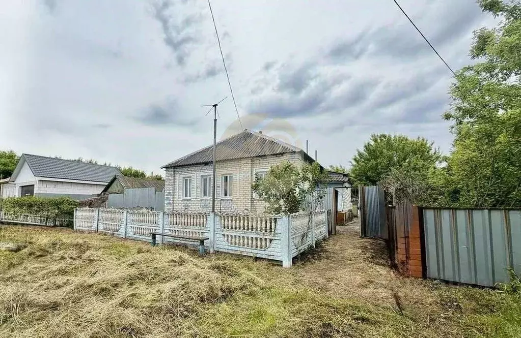 Дом в Белгородская область, Старооскольский городской округ, с. ... - Фото 1