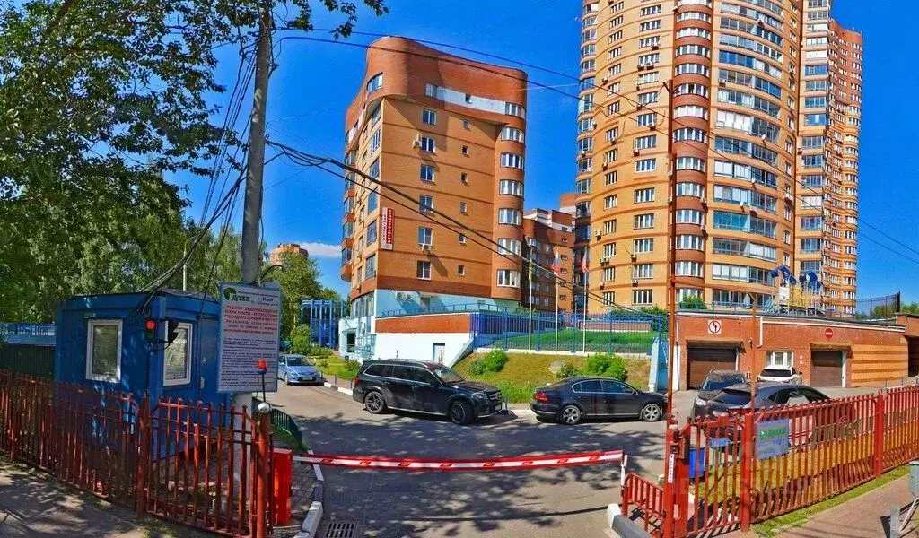 Гараж в Московская область, Химки ул. Лавочкина, 13к2 (18 м) - Фото 1