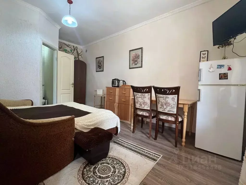 Комната Крым, Евпатория туп. Матвеева, 2/9 - Фото 0