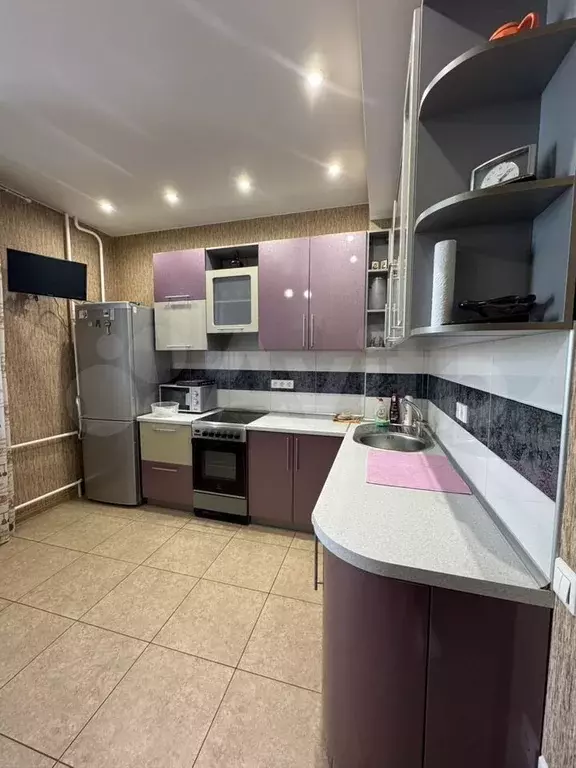 1-к. квартира, 40 м, 12/14 эт. - Фото 0