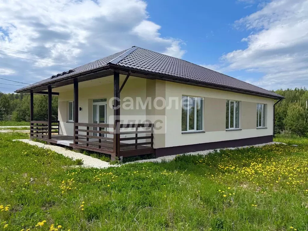 Дом в Свердловская область, Березовский муниципальный округ, пос. ... - Фото 1