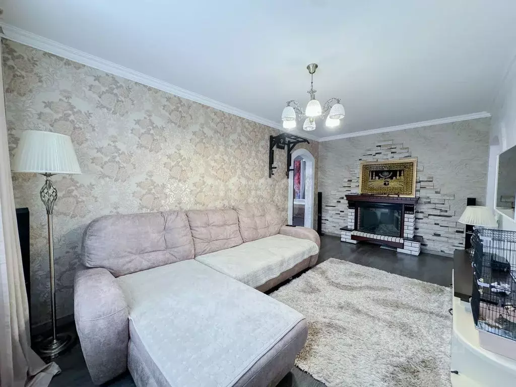 3-к кв. Мордовия, Саранск ул. Лихачева, 15А (64.1 м) - Фото 1