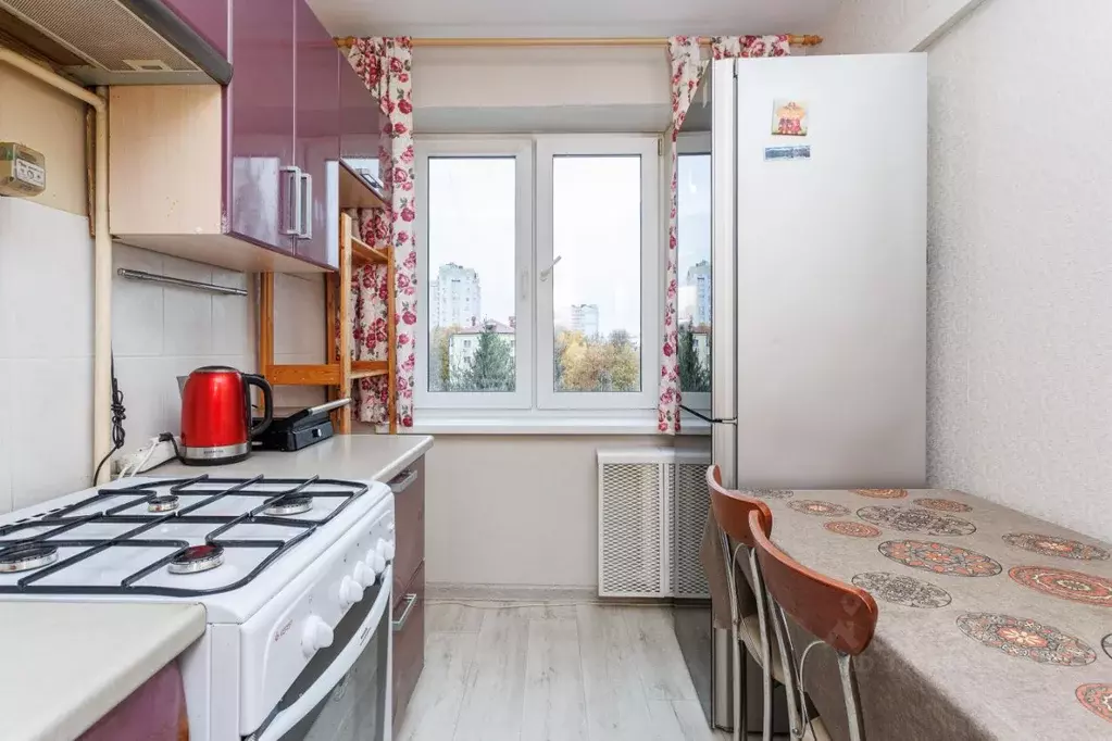 2-к кв. Башкортостан, Уфа Коммунистическая ул., 22 (49.0 м) - Фото 1