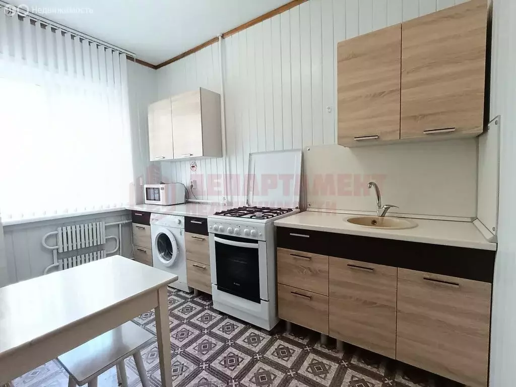 2-комнатная квартира: Астрахань, улица Валерии Барсовой, 17к1 (60.6 м) - Фото 1