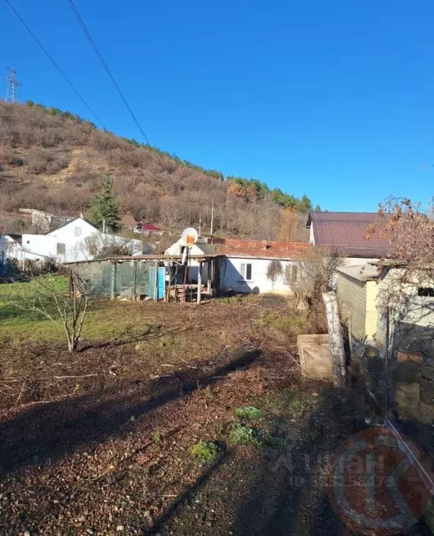 Дом в Крым, Симферопольский район, Добровское с/пос, с. Андрусово пер. ... - Фото 2