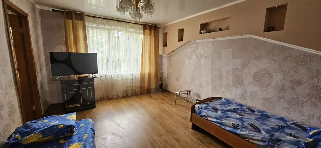 3-к. квартира, 65 м, 1/5 эт. - Фото 0