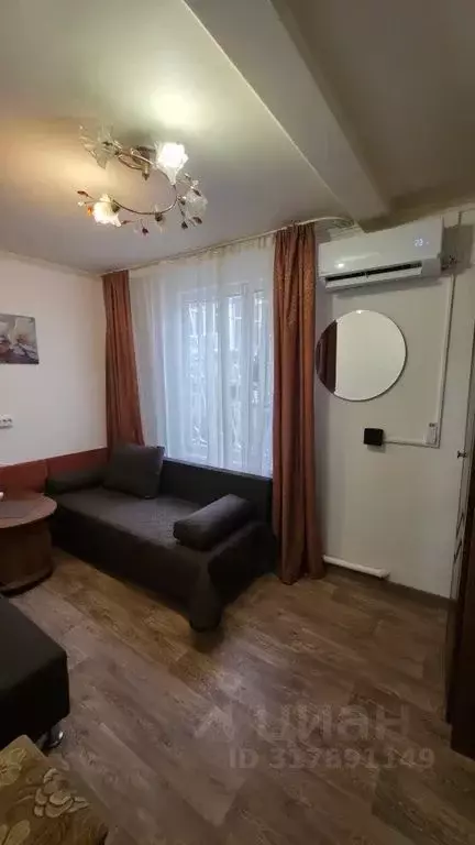 Комната Краснодарский край, Сочи Центральный мкр, ул. Комсомольская, 3 - Фото 1