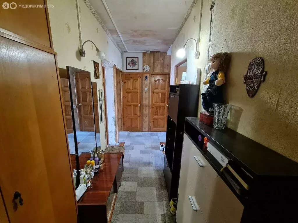 3-комнатная квартира: Адлер, улица Революции, 14 (70 м) - Фото 2