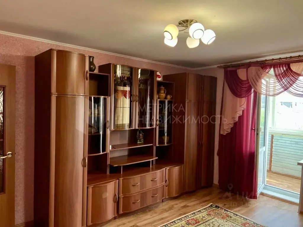 2-к кв. Тюменская область, Тюмень Таврическая ул., 2 (46.7 м) - Фото 1