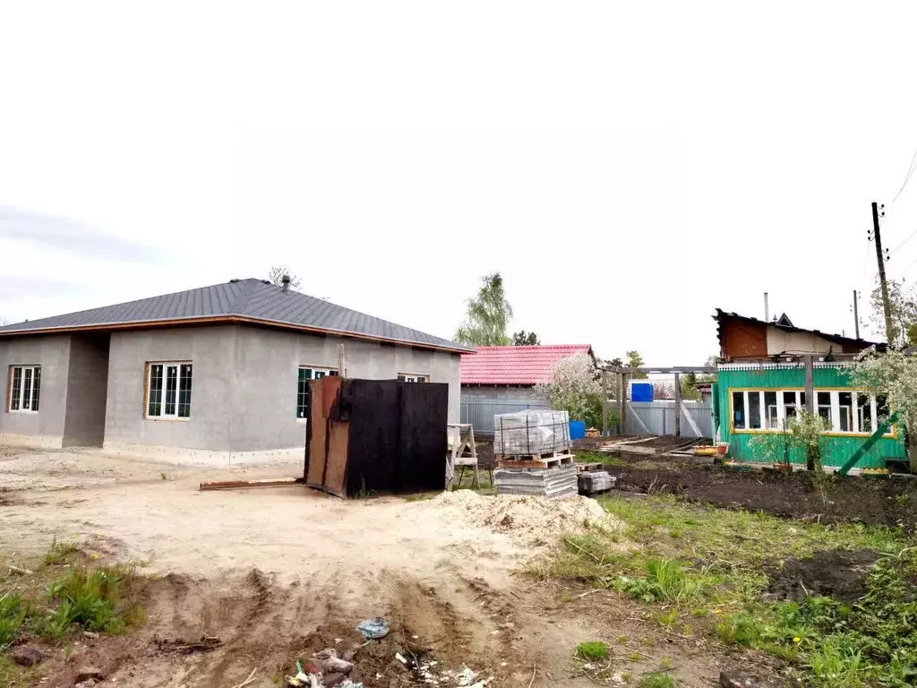 Дом в Тюменская область, Тюмень Топаз СНТ, ул. Центральная (110 м) - Фото 1