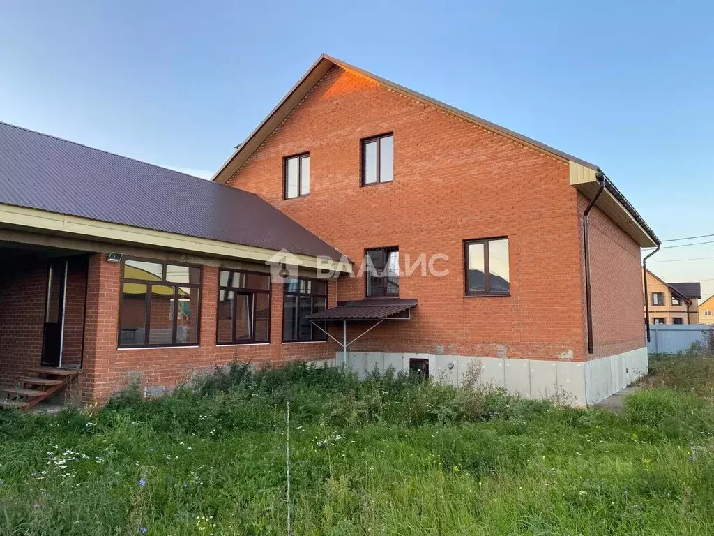 Дом в Башкортостан, Стерлитамакский район, Отрадовский сельсовет, д. ... - Фото 1