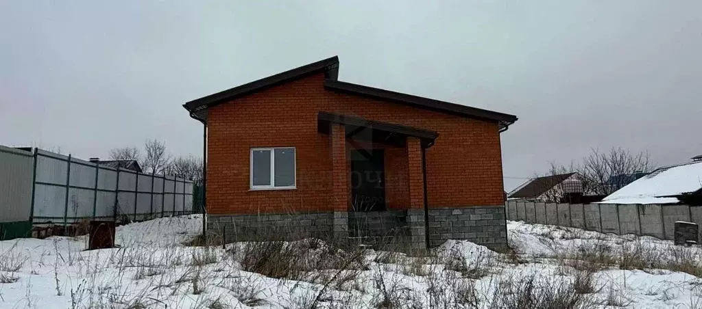 Дом в Белгородская область, Белгород ул. Пригородная, 32 (100 м) - Фото 1