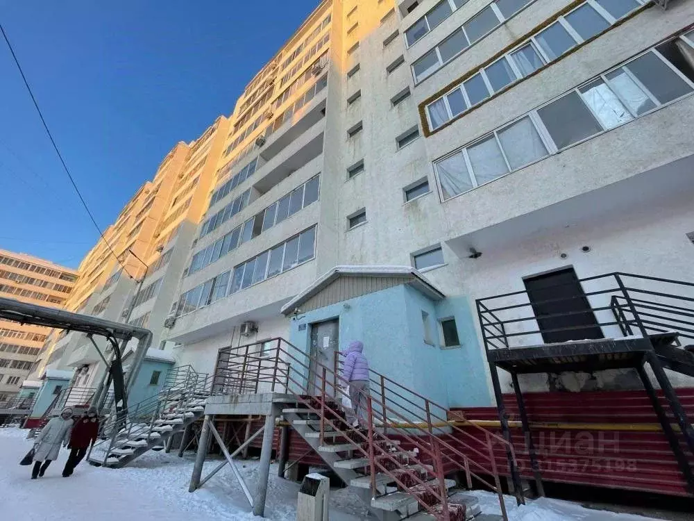 2-к кв. Саха (Якутия), Якутск ул. Дзержинского, 49 (49.0 м) - Фото 0