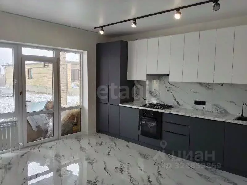 Дом в Ставропольский край, Михайловск Шпаковский район, ул. Дмитрия ... - Фото 2