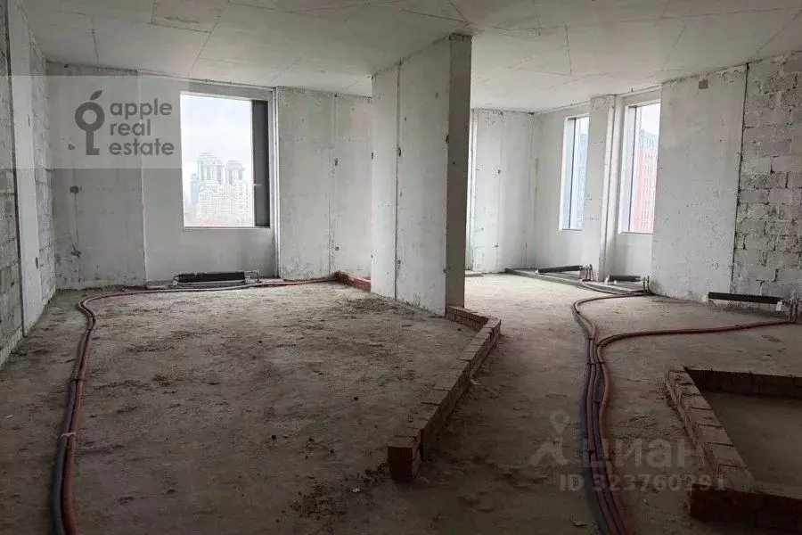 4-к кв. Москва Мосфильмовская ул., 8 (150.0 м) - Фото 0