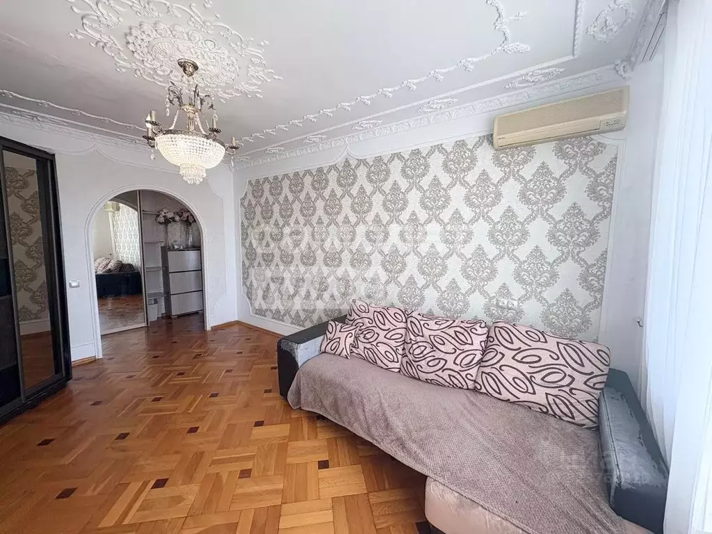 3-к кв. Оренбургская область, Оренбург ул. Конституции СССР, 3 (68.0 ... - Фото 2