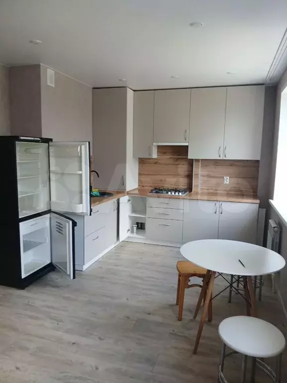 2-к. квартира, 48 м, 4/9 эт. - Фото 0