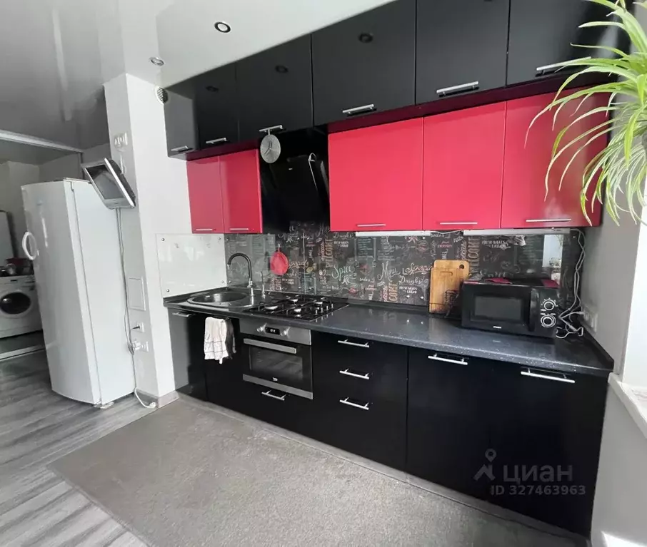 3-к кв. Пермский край, Пермь ул. Овчинникова, 18 (67.1 м) - Фото 2