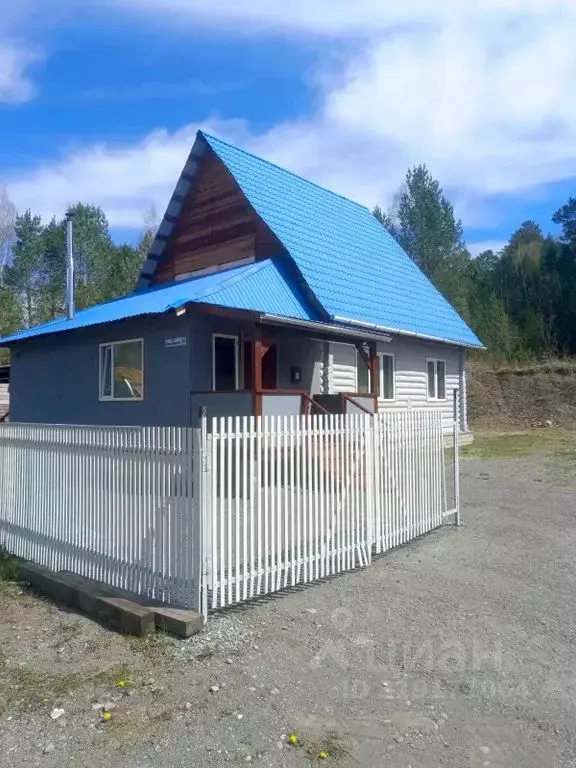 Дом в Алтай, Чемальский район, пос. Усть-Сема ул. Дорожников, 3Б (90 ... - Фото 0