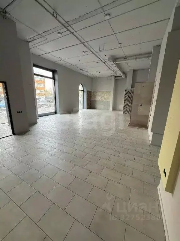 Торговая площадь в Красноярский край, Красноярск ул. Петра Ломако, 4 ... - Фото 1