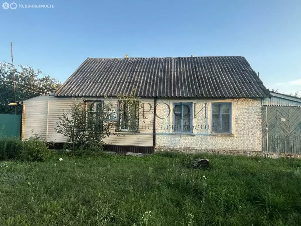 2-комнатная квартира: Новый Оскол, Авиационная улица, 3 (30 м) - Фото 0