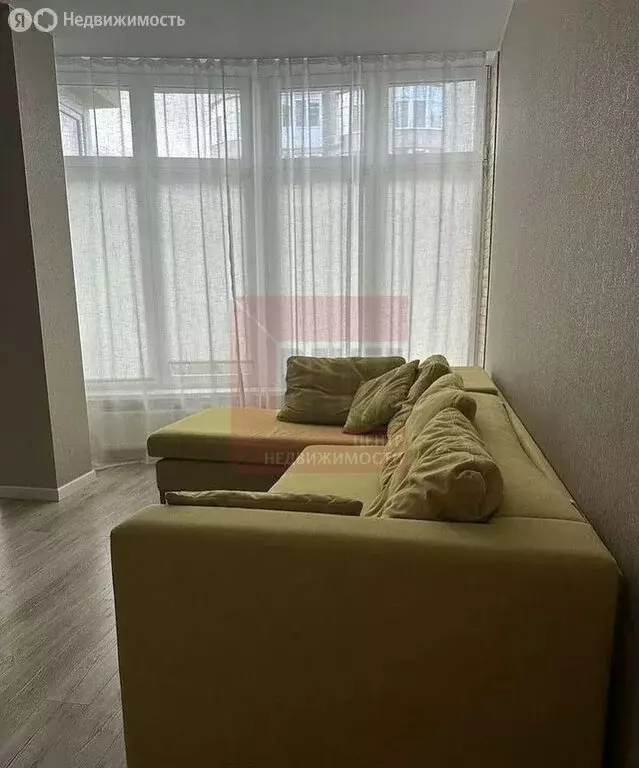 2-комнатная квартира: Калининград, улица Фортовая Дорога, 9 (78.6 м) - Фото 1