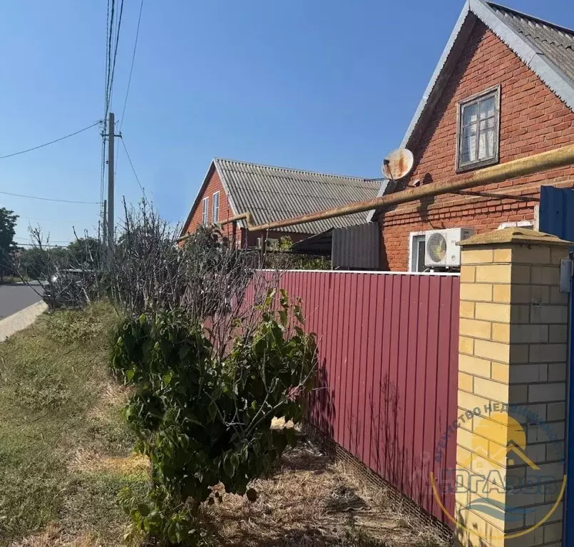 Дом в Краснодарский край, Темрюкский район, Фонталовское с/пос, пос. ... - Фото 1