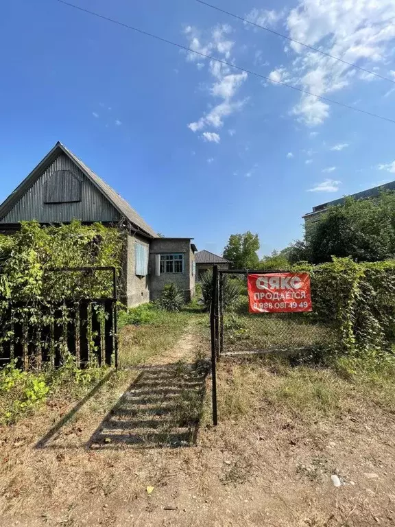 Дом в Адыгея, Майкоп городской округ, Гавердовский хут. ул. Озерная, 8 ... - Фото 0