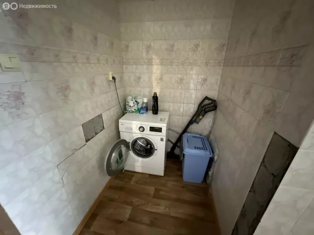 3-комнатная квартира: Владикавказ, улица Цоколаева, 16 (73.8 м) - Фото 1