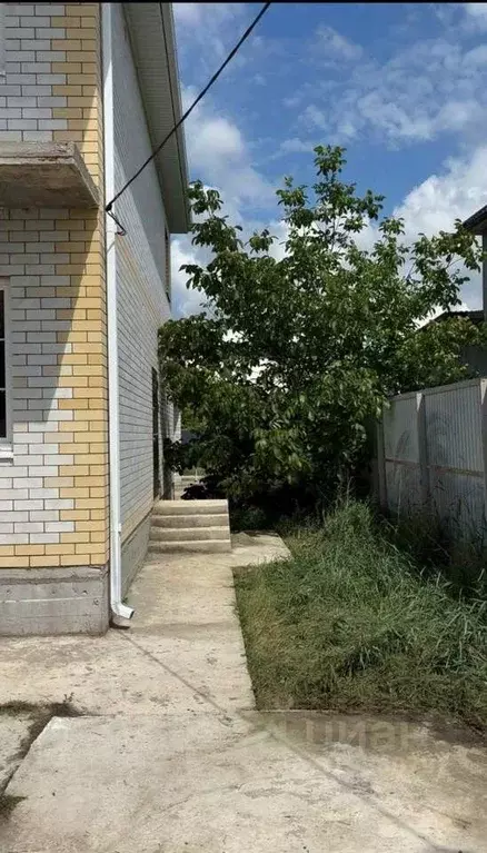 Дом в Краснодарский край, Динской район, Новотитаровская ст-ца ул. ... - Фото 2