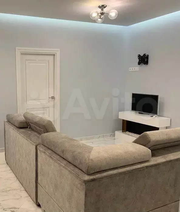 2-к. квартира, 60 м, 6/12 эт. - Фото 0