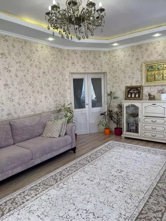 2-к. квартира, 70 м, 7/8 эт. - Фото 0