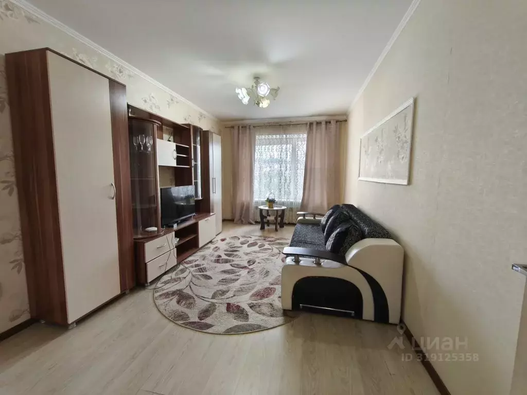 2-к кв. Волгоградская область, Волгоград ул. Солнечникова, 9 (56.2 м) - Фото 0