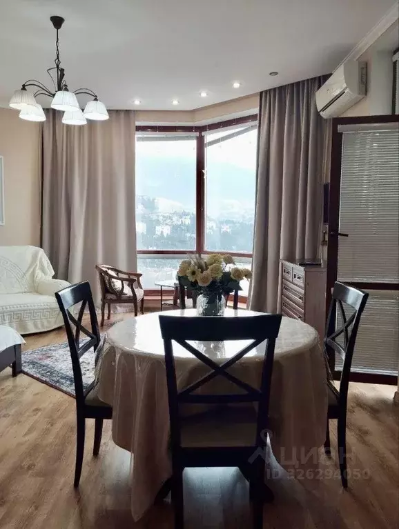 Студия Крым, Ялта ул. Красноармейская, 11 (57.0 м) - Фото 1