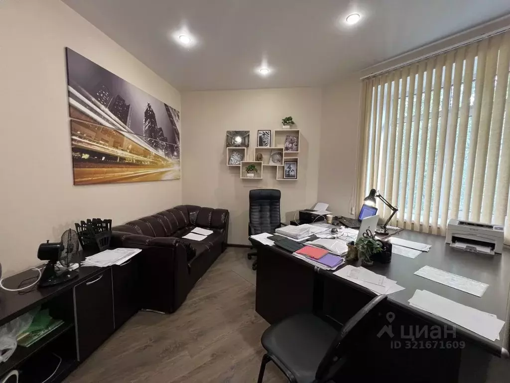 Офис в Псковская область, Псков Ольгинская наб., 9А (17 м) - Фото 1