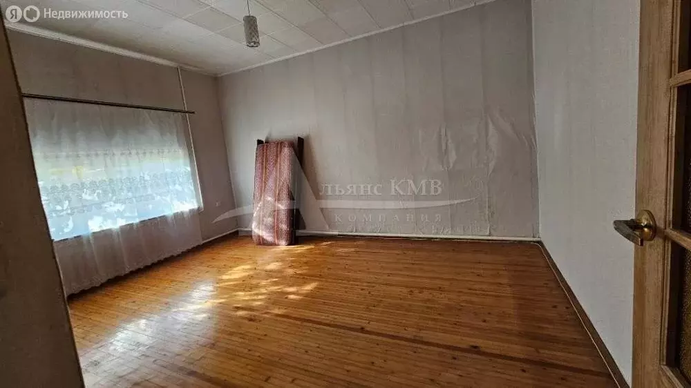 Дом в посёлок Иноземцево, улица Фурманова (255 м) - Фото 2