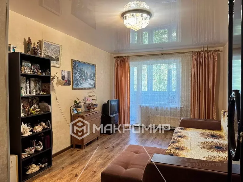 1-к кв. Татарстан, Казань ул. Фатыха Амирхана, 77 (35.0 м) - Фото 0