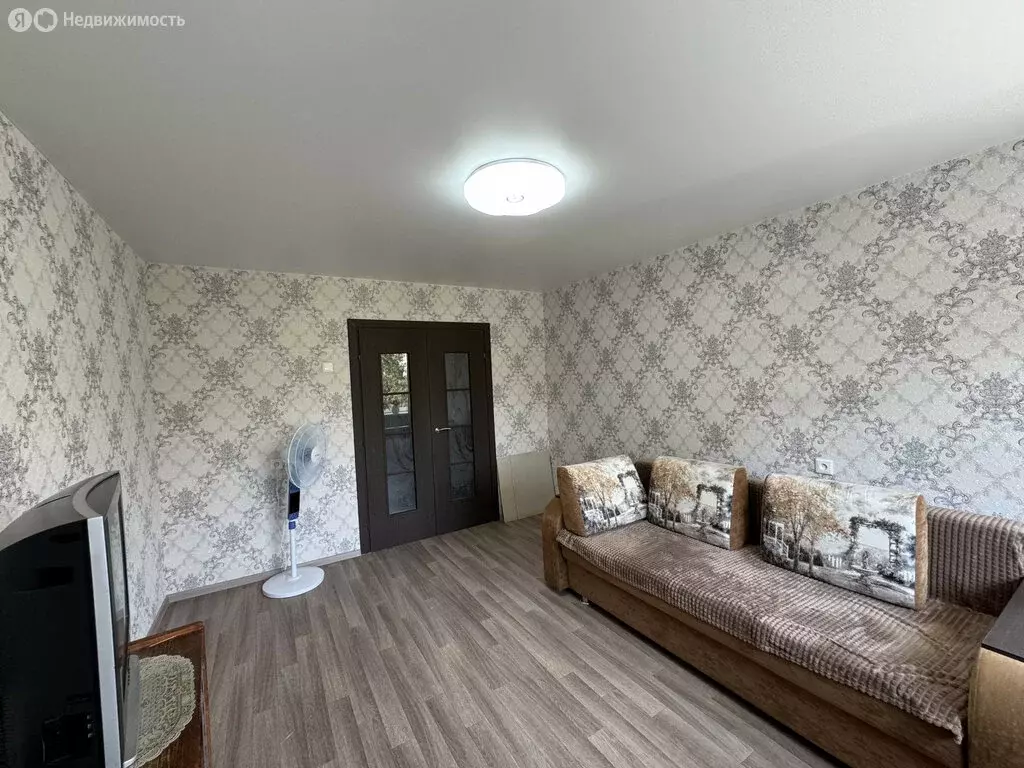 2-комнатная квартира: Киров, улица Ленина, 15 (46.1 м) - Фото 1