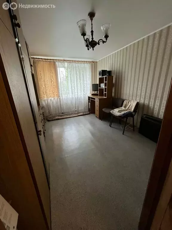 3-комнатная квартира: Шахты, улица Разина, 13 (61.3 м) - Фото 1