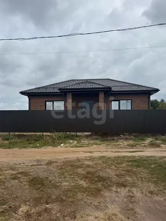 Дом в Воронежская область, Рамонский район, с. Новоживотинное ... - Фото 1