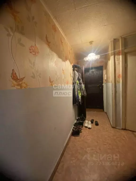 3-к кв. Свердловская область, Верхняя Синячиха пгт ул. Октябрьская, 60 ... - Фото 2