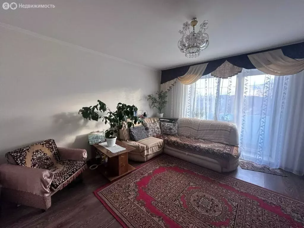 4-комнатная квартира: Абакан, проспект Дружбы Народов, 33 (77.5 м) - Фото 2