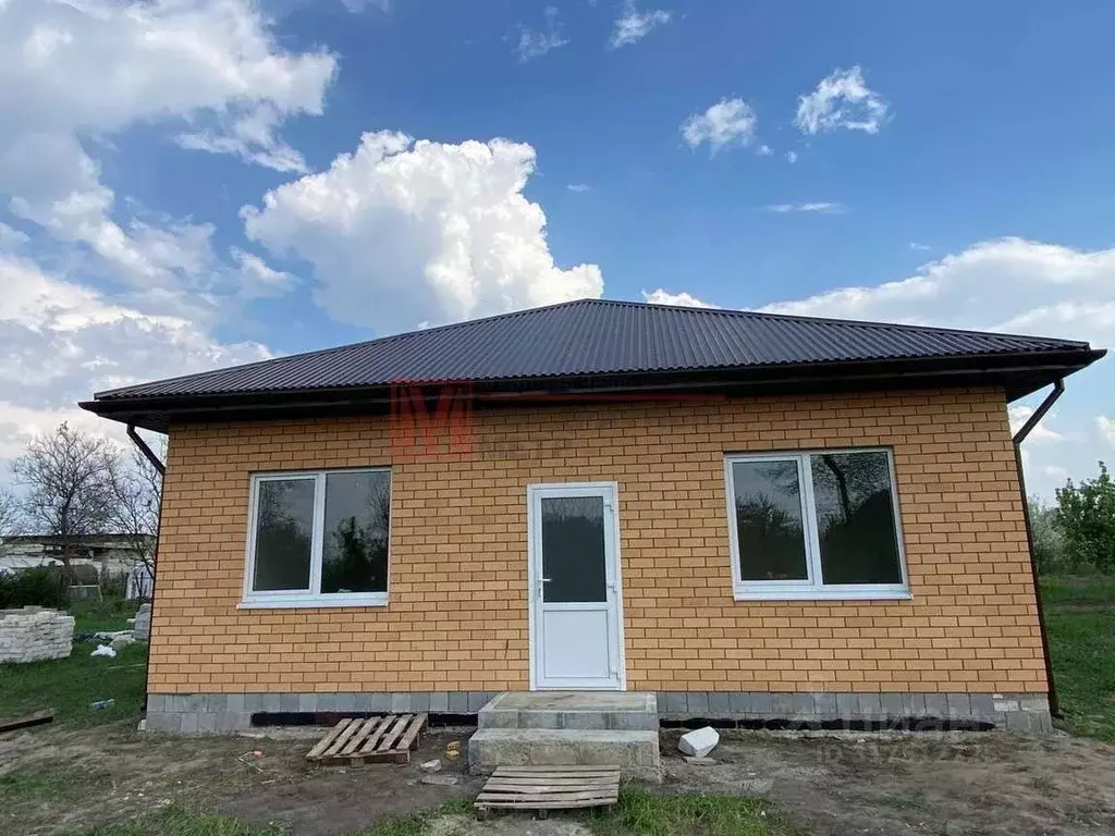 Дом в Белгородская область, Старооскольский городской округ, с. Озерки ... - Фото 0