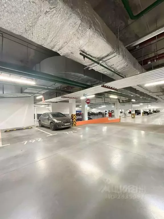 Гараж в Московская область, Красногорск ул. Липовой Рощи, 4к2 (15 м) - Фото 1