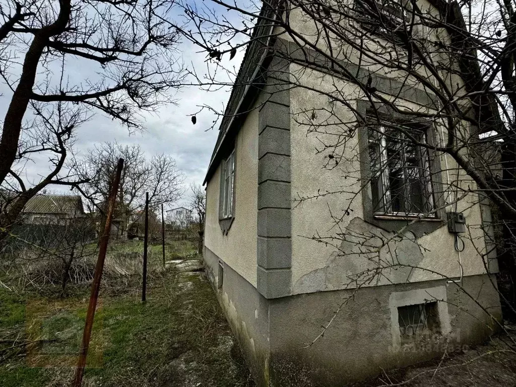 Дом в Крым, Сакский район, Суворовское с/пос, Медик СНТ ул. Мира, 26 ... - Фото 0